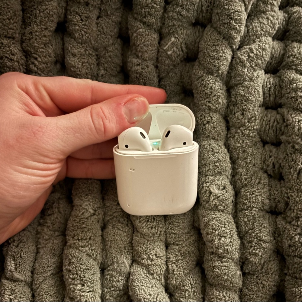 Apple Airpods 2nd Gen
